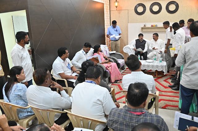 राज्यमंत्री इंद्रनील नाईक यांनी घेतला आढावा