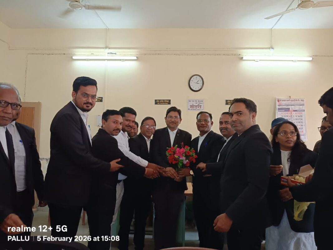 कोरपना तालुका बार असोसिएशनच्या अध्यक्षपदी ॲड. श्रीनिवास मुसळे; नवनियुक्त कार्यकारिणी जाहीर!