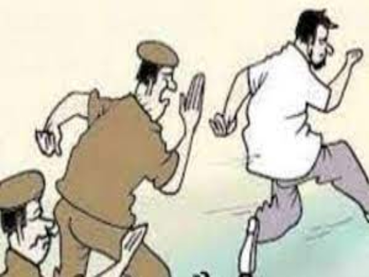 पोलिस की ‘पळपुटे’ आरोपी? कोरपना पोलिसांच्या कारवाईवर नागरिकांचा संशय; आर्थिक व्यवहाराची चर्चा जोरात!